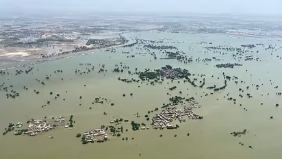 അതിതീവ്രമഴയ്ക്ക് പിന്നാലെ പ്രളയം; പാകിസ്ഥാനില്‍ മരണം 1,500