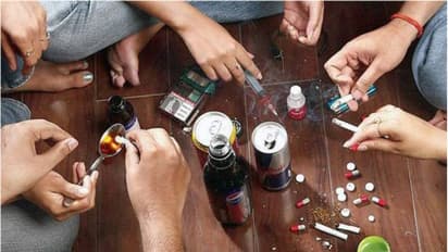 എംഡിഎംഎയ്ക്ക് അടിമയായ 12 വയസുകാരൻ വരെ! ലഹരിയിൽ വീഴുന്ന കുട്ടികൾ, ശ്രദ്ധ വേണം നമ്മുടെ കുഞ്ഞുങ്ങളിൽ 