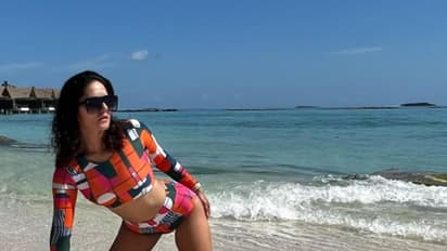 Sunny Leoneರ ಕಲರ್‌ಫುಲ್‌ ಬೀಚ್‌ ಲುಕ್‌ಗೆ ಫ್ಯಾನ್ಸ್‌ ಫುಲ್‌ ಫೀದಾ!