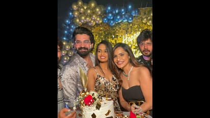 గ్రాండ్ గా అషురెడ్డి బర్త్ డే పార్టీ... హాజరైన బిగ్ బాస్ సెలెబ్రిటీలు వైరల్ గా ఫోటోలు!