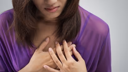 Sudden Cardiac Arrest : മരണകാരണമാകാവുന്ന 'സഡണ് കാര്ഡിയാക് അറസ്റ്റ്'; ലക്ഷണങ്ങള് അറിയാം...