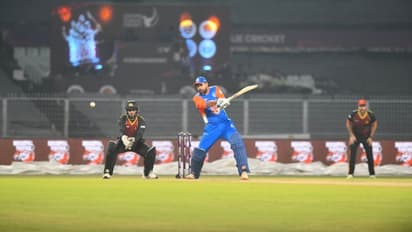 ব্যাটে-বলে দুরন্ত পারফরম্যান্স ইন্ডিয়া মহারাজাস,ওয়ার্ল্ড জায়ান্টসকে হারাল ৬ উইকেটে