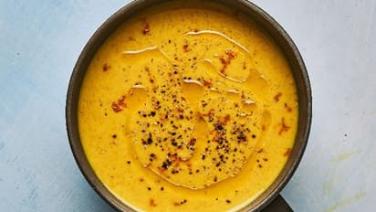 Golden Milk : நோய் எதிர்ப்பு சக்தியை மேம்படுத்தும் கோல்டன் மில்க்! தினமும் குடிச்சு ஆரோக்கியமாக இருங்க!