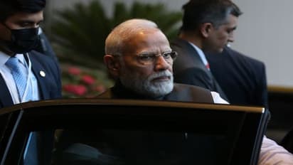 खुद को वर्कहॉलिक कहलाना पसंद करते हैं नरेंद्र मोदी, 10 फोटो में जानिए उनके जीवन से जुड़े रोचक तथ्य 