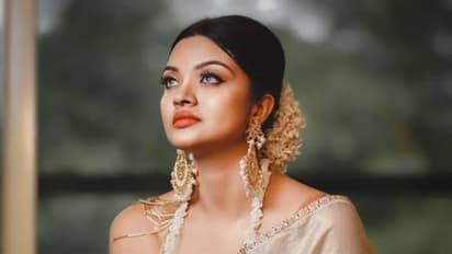  'മനസ്സിന് ഇഷ്‍ടപ്പെട്ടയാൾ വന്നാൽ വിവാഹം ചെയ്യും, ഒരു ഡിമാൻഡ് മാത്രം..' വിവാഹ സങ്കല്‍പത്തെക്കുറിച്ച് സൂര്യ