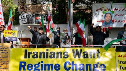 ఇరాన్‌లో వెల్లువెత్తున్న‌ హిజాబ్‌ నిరసనలు.. పోలీసు కాల్పుల్లో ఐదుగురి మృతి.. 