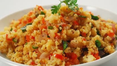 ராத்திரி அவிச்ச இட்லி மீதி இருக்கா?! காலை டிபனுக்கு இந்த ரெசிபியை செஞ்சு பாருங்க!