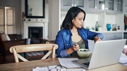 Want to loss weight FAST? Eating on time can help smoothen your weight loss journey