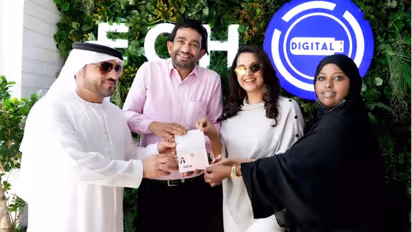 നടി ഭാവന യുഎഇ ഗോള്ഡന് വിസ സ്വീകരിച്ചു