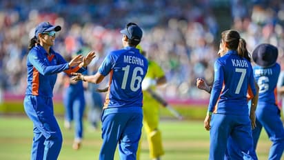 Women's Asia Cup Cricket: भारतीय टीम की कमान संभालेंगी हरमनप्रीत कौर, जानें कौन टीम से OUT किसको मिला मौका