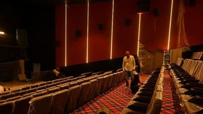 32 ஆண்டுகளுக்கு பின் ஜம்மு-காஷ்மீரில் திறக்கப்பட உள்ள திரையரங்கம்... முதல் படமே பொன்னியின் செல்வன் தான் 