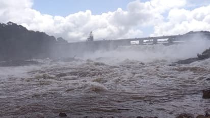 కడెం ప్రాజెక్ట్లోకి భారీ వరద.. మొరాయించిన నాలుగు గేట్లు, భయాందోళనలో స్థానికులు