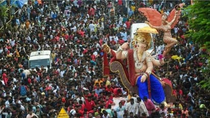 ಪೆಂಡಾಲ್ ಹಾಕಲು ರಸ್ತೆಯಲ್ಲಿ ಹೊಂಡ : ಗಣೇಶೋತ್ಸವ ಸಮಿತಿಗೆ ಬಿಎಂಸಿಯಿಂದ 3 ಲಕ್ಷ ದಂಡ 