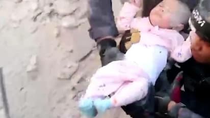 'അത്ഭുത ശിശു'; ഏവരെയും അതിശയപ്പെടുത്തി നാല് മാസം പ്രായമുള്ള പെൺകുഞ്ഞ്