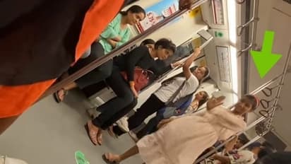 मेट्रो में लड़की अचानक लगी नाचने, यात्री हैरान आखिर उसे हुआ क्या, जब तक समझे.. मैडम रील बना चुकी थीं 