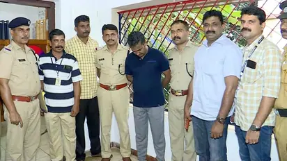 കോഴിക്കോട്ടേക്ക് ടിക്കറ്റെടുത്തു, പരിശോധന ഭയന്ന് കണ്ണൂരിൽ ഇറങ്ങി, പിടിച്ചത് ഒരു കോടിയിലധികം വിലയുള്ള എംഡിഎംഎ