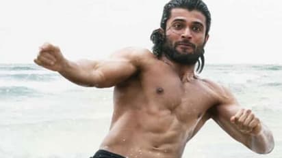 ബോക്സ് ഓഫീസില്‍ തകര്‍ന്നു, ഇനി പ്രതീക്ഷ ഒടിടിയില്‍, 'ലൈഗര്‍' സ്‍ട്രീമിംഗ് തുടങ്ങി