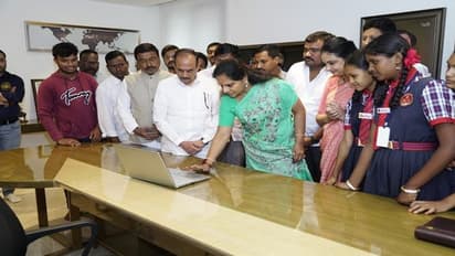 బతుకమ్మ పాటను విడుదల చేసిన ఎమ్మెల్సీ కల్వకుంట్ల కవిత