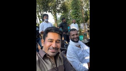 சிறுமலை காட்டிற்குள் ஆக்ஷனில் அதிரடி காட்டிய விஜய் ஆண்டனி..! வெளியான ஷூட்டிங் ஸ்பாட் போட்டோஸ்..!