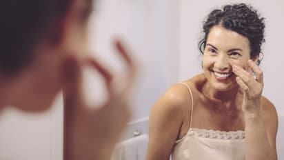 ചര്മ്മത്തിന് പ്രായം തോന്നാതിരിക്കാനും തിളക്കവും ഭംഗിയും നേടാനും ചെയ്യാവുന്നൊരു കാര്യം...