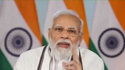 pm narendra modi: நமது சூழியலை காப்பது குறித்து இளைஞர்களுக்கு கற்பிப்பது அவசியம்: பிரதமர் மோடி அறிவுறுத்தல்