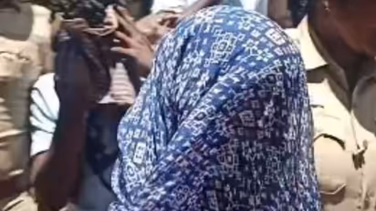 மசாஜ் செய்தே பிரபு என்னை மடக்கினார்! கொலை செய்தது ஏன்? 2 கள்ளக்காதலனுடன் கைதான பெண் கொடுத்த பகீர் வாக்குமூலம்