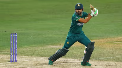 ബാബര്‍ അസം ഫോമിലേക്ക് മടങ്ങിയെത്തി; വിരാട് കോലിയുടെ മറ്റൊരു റെക്കോര്‍ഡ് കൂടി പഴങ്കഥ