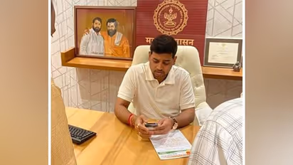 Photo of Shinde's son on CM's chair goes viral; Oppn slams Maha govt