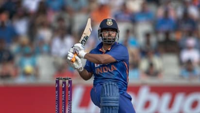 റിഷഭ് പന്തിന് ഇന്ത്യന്‍ ടി20 ടീമില്‍ സവിശേഷ റോള്‍; വിമര്‍ശകരുടെ വായടപ്പിച്ച് സഞ്ജയ് ബാംഗര്‍