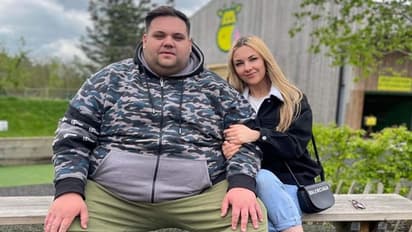 मोटे एक्टर पर दिल हारी ये हसीन लड़की, अनोखी लव स्टोरी को बेच कमाते हैं हर महीने लाखों रुपए