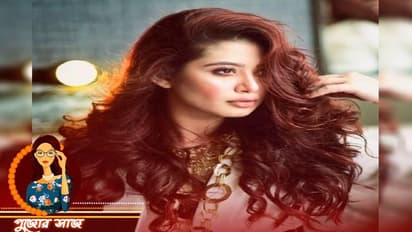 কাঁচা-পাকা চুলের সহাবস্থান, ‘সল্ট অ্যান্ড পেপার’ লুকেই বাজিমাত পুজোয়! পরামর্শে ট্রাইকোলজিস্ট বব