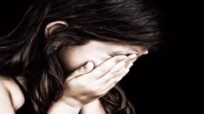 Ramanagara: ಪ್ರೀತಿ ನಿರಾಕರಿಸಿದ್ದಕ್ಕೆ ಅಪ್ರಾಪ್ತ ಬಾಲಕಿ ಮೇಲೆ ಆ್ಯಸಿಡ್ ದಾಳಿ ಮಾಡಿದ ಪಾಗಲ್ ಪ್ರೇಮಿ