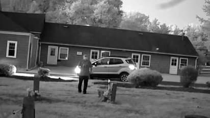 എല്ലാ ദിവസവും ഭാര്യയ്ക്കൊപ്പം മുൻഭാര്യയുടെ കല്ലറയിലെത്തും, മൂത്രമൊഴിച്ച് തിരികെ പോകും...