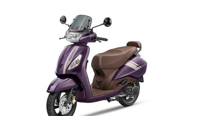 ಹೊಸ ಮೈಲಿಗಲ್ಲು ಸ್ಥಾಪಿಸಿದ TVS ಜುಪಿಟರ್, ಕೈಗೆಟುಕವ ಬೆಲೆಗೆ ಕ್ಲಾಸಿಕ್ ಸ್ಕೂಟರ್ ಬಿಡುಗಡೆ!