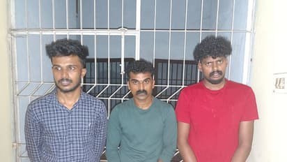 ജയിലില് നിന്ന് പുറത്തിറങ്ങിയതേ 'പണി' തുടങ്ങി; ആവശ്യക്കാര്ക്ക് ത്രാസില് തൂക്കി കവറിൽ കഞ്ചാവ് നൽകും, അറസ്റ്റ്