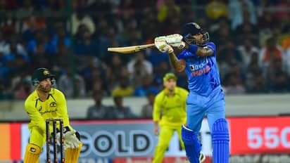 సూర్య బాగా ఆడాడు..  కొన్ని మంచి ఇన్నింగ్స్ కూడా ఉండొచ్చు.. కానీ బెస్ట్ పర్ఫార్మెన్స్ మాత్రం అదే : కార్తీక్