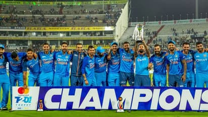 टीम इंडिया ने जीती सीरीज: ग्रीन के रेड सिग्नल पर सूर्या की चमक पड़ी तीखी, भारत ने टी20 सीरीज पर किया कब्जा