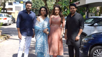 கியூட் லுக்கில் திரிஷா.. மாஸ் கெட்-அப்பில் விக்ரம்- பொன்னியின் செல்வன் நட்சத்திரங்களின் எக்ஸ்குளூசிவ் கிளிக்ஸ்