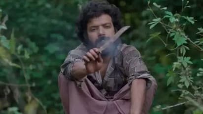 കാമ്പുള്ള തിരക്കഥയില് സാങ്കേതികത്തികവുള്ള വേറിട്ട ആഖ്യാനം, ചര്ച്ചകളില് നിറഞ്ഞ് 'ചട്ടമ്പി'