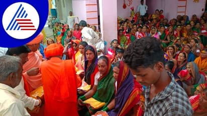 Vijayapura; ಮತ್ತೈದೆಯರಂತೆ ಮಂಗಳಮುಖಿಯರಿಗೂ ಗೌರವ ಸಲ್ಲಿಸಿದ ದುರ್ಗಾದೇವಿ ಅರ್ಚಕ!