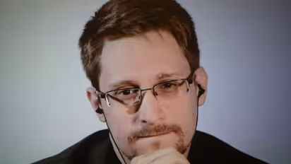 Vladimir Putin grants Russian citizenship to Edward Snowden; will he be sent to fight in Ukraine?
