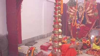 अनोखी भक्ति: 26 सालों ने सीने में कलश की स्थापना करते हैं ये बाबा, नवरात्र में पानी तक नहीं पीते