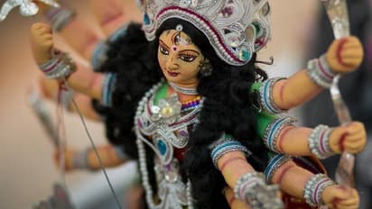 মায়ের মূর্তি স্থাপনের আগে মাথায় রাখুন এই চারটি বাস্তু মত, ছোট ভুলে হতে পারে অমঙ্গল