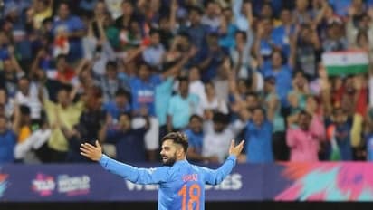 ऑस्ट्रेलिया से सीरीज जीत के बाद प्रेजेंटेशन समारोह में विराट ने किया कुछ ऐसा कि इंटरनेट पर आ गया भूचाल