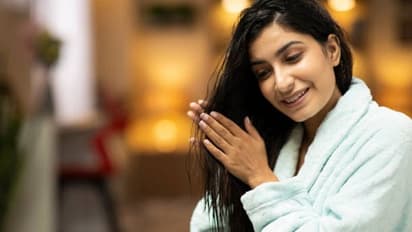 শুধু ত্বক নয়-চুলের জেল্লা ফেরাবে ভ্যাসলিন, জেনে নিন কীভাবে বানাবেন হেয়ার প্যাক