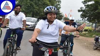 ಯಾದಗಿರಿಯಲ್ಲಿ ಪ್ರವಾಸೋದ್ಯಮ ದಿನ ಆಚರಣೆ: ಸೈಕಲ್ ತುಳಿದು ಹುರುಪು ತುಂಬಿದ ಡಿಸಿ ಸ್ನೇಹಲ್..!