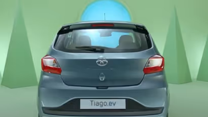 വില കുറഞ്ഞ ഈവി'; ടാറ്റ ബുക്കിംഗ് തുടങ്ങുക ഈ ദിവസം, ആദ്യ പതിനായിരം പേര്ക്ക് മോഹവില!