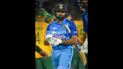  ക്യാപ്റ്റനെന്ന നിലയില്‍ രോഹിത്തിന്‍റെ കാലം കഴിഞ്ഞു; രൂക്ഷവിമര്‍ശനവുമായി മുന്‍ താരം