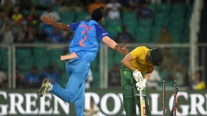 अर्शदीप ने क्रीज में ही फंसाया, अश्विन ने पार कर दी कंजूसी की सारी हदें, कुछ ऐसे कहर बनकर टूटे इंडियन बॉलर्स