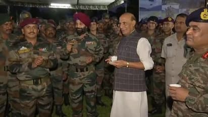 ಅಸ್ಸಾಂ ಸೇನಾ ನೆಲೆಗೆ ರಕ್ಷಣಾ ಸಚಿವರ ಭೇಟಿ: ಸಂದೇಶ್ ಆತೇ ಹೈ ಹಾಡಿದ ಯೋಧರು: video Viral